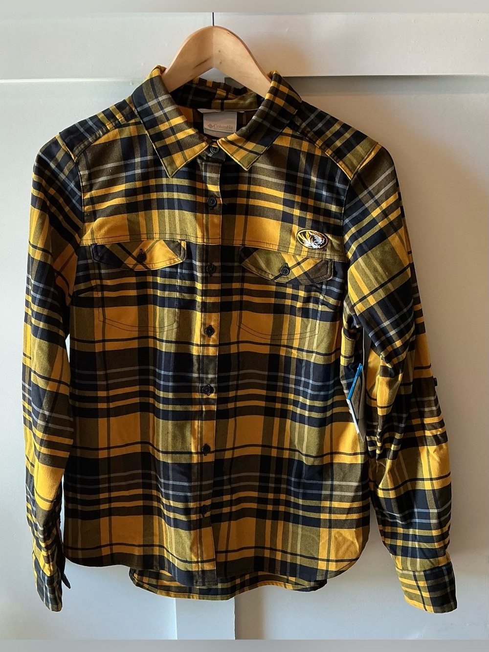 NWT Columbia Mizzou Tigers Women’s M Plaid Button Up Shirt